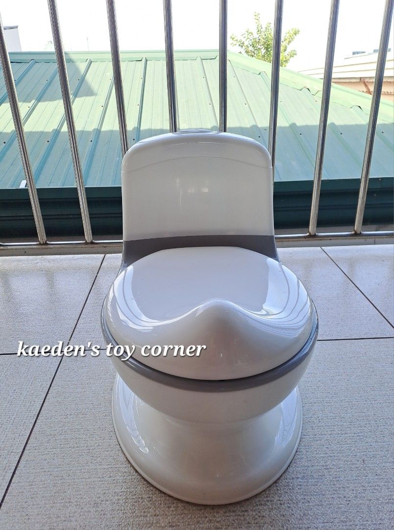 Ifam potty train for toddler (Category: Baby Toiletries & Grooming) located in Cebu City. Submitted by kaedenscebu (Listing ID 1455978457, Image 1). Description: IFAM Potty train for kids ▪︎Made in korea ▪︎Realistic design toilet for kids ▪︎Anti slip pads to prevent movement ▪︎Detachable bowl ▪︎Includes a back tank for storage ▪︎Flushing sounds & lights ▪︎Ergonomix comfort ▪︎Srp 2k plus Preloved in good condition Flash sounds not working Loc: Mab