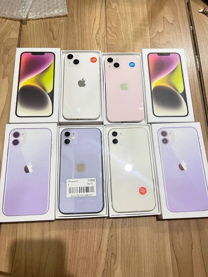 iPhone 13 128 GB Preloved but good as new (Category: iPhone 13 Series) located in Pasig City. Submitted by dons23 (Listing ID 1455942003, Image 1). Description: iPhone 13 128 - ₱17,000 fix Comes with box, lightning cable, case and tempered. No issues No history of repair All good as new 100% battery health Face ID working China variant Dual sim, mas good kesa US variant. Smooth Pasig loc, can do meet up within metro manila..