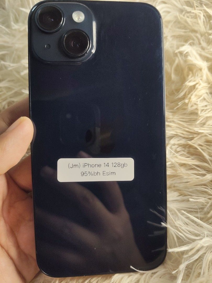 iPhone 14, 128gb, esim (Category: iPhone 14 Series) located in Manila. Submitted by ashley_1994 (Listing ID 1455871415, Image 1). Description: original iPhone 14, 128gb esim no issues no history repair ano booster all original parts all good all working, open line, iOS version, 26.6.1 95% BH, model number, LL/A US VARIANT, PWD E RESET PWD E CHECK TO SAWA no swapping, crash only meet up or pickup.. winter hotel Hidalgo St quiapo MANILA .