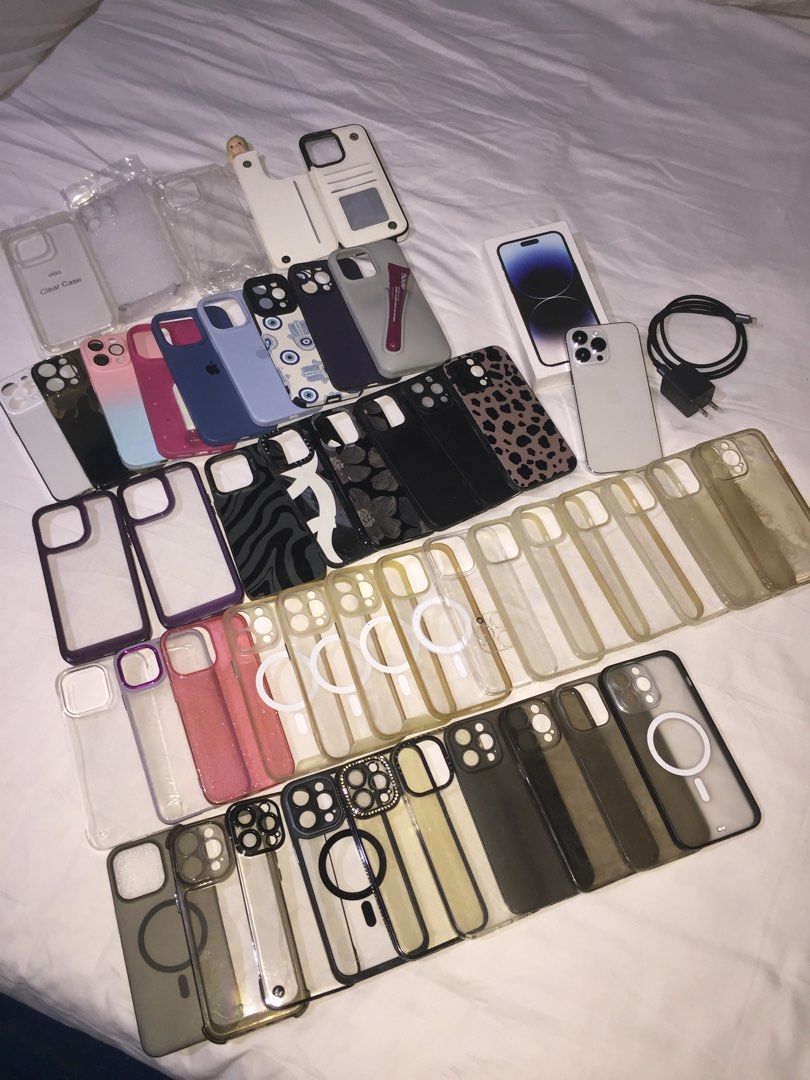iPhone 14 Pro Max 128gb (Category: iPhone 14 Series) located in Paranaque City. Submitted by xyzapauleen (Listing ID 1455958295, Image 1). Description: ‼️ FIRM PRICE, PASS SA LOW BALLERS. ‼️ - iPhone 14 Pro Max 128GB - Color: Starlight - With Freebies: iPhone 14 Pro Max various 45pcs phone cases - With Freebies: New Tempered Glass - with Replacement UGreen Charger - Storage: 128GB - Battery Health: 78% - Meetup Location: SM City Bicutan, Doña Sol