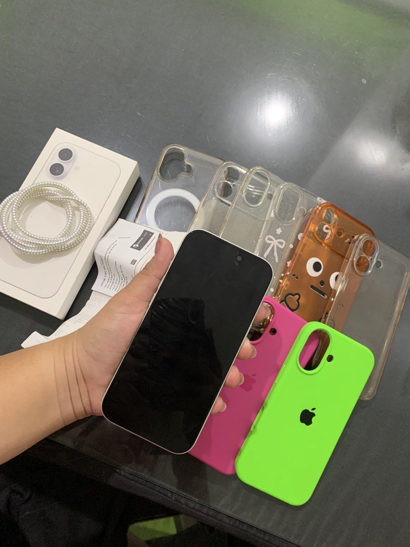 IPHONE 17 25GB GB (Category: iPhone 17 Series) located in Quezon City. Submitted by ednaannebels (Listing ID 1455869789, Image 2). Description: FOR SALE ONLY OR SWAP (LOWER UNIT + CASH) IPHONE 17 256GB FACTORY UNLOCKED 98% BATT HEALTH 250 CYCLE COUNT. NO ISSUE!!! COMPLETE PACKAGE. UNDER WARRANTY. RFS : NEED CASH MEETUP SM CALOOCAN / SM FAIRVIEW.