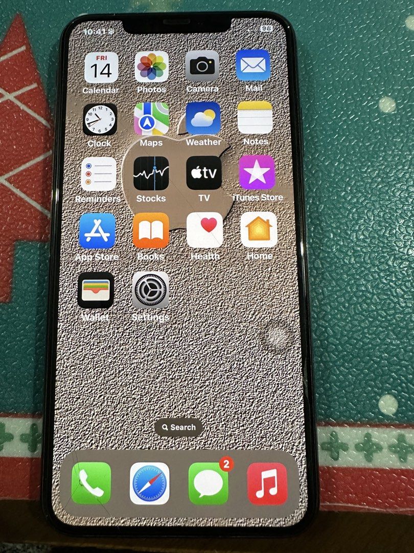 Iphone Xs Max (Category: iPhone X Series) located in Quezon City. Submitted by carl.sy. (Listing ID 1455993873, Image 1). Description: Complete package: Unit, Original Charger, Usb, Original earphone, Box and manual and 3 cases. No issue, all features working perfectly..