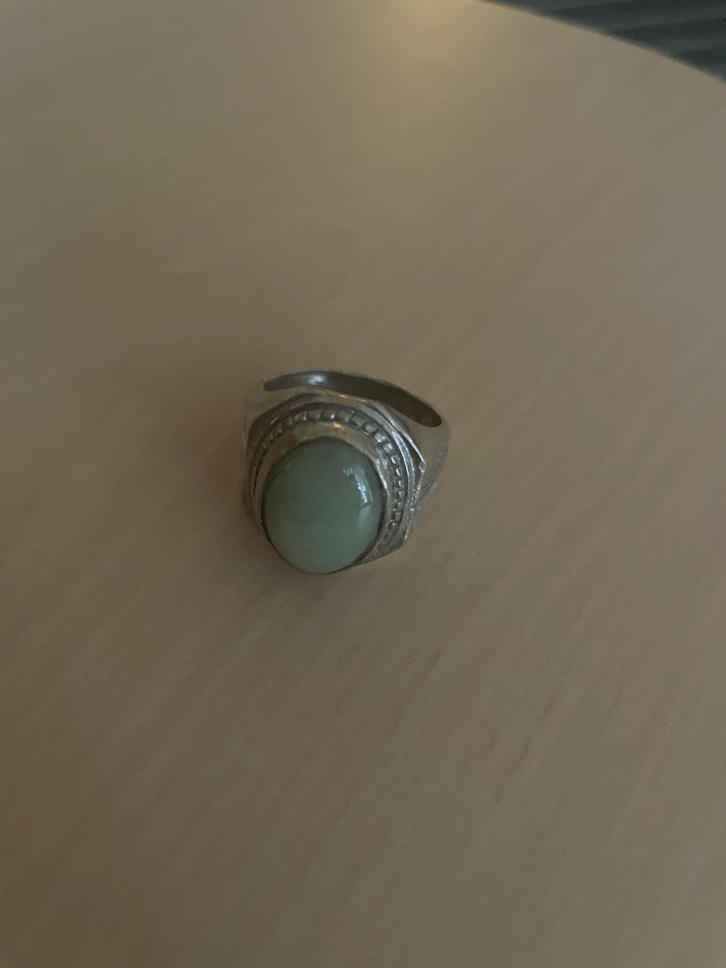 Jade ring (Category: Jewelry) located in Singapore. Submitted by kingsmen65 (Listing ID 1455904516, Image 1). Description: Preloved jade ring .