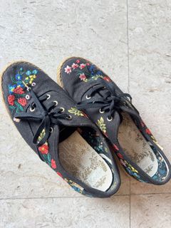 (Category: ) located in . Submitted by aashi_ (Listing ID 1455901702, Image 1). Description: .