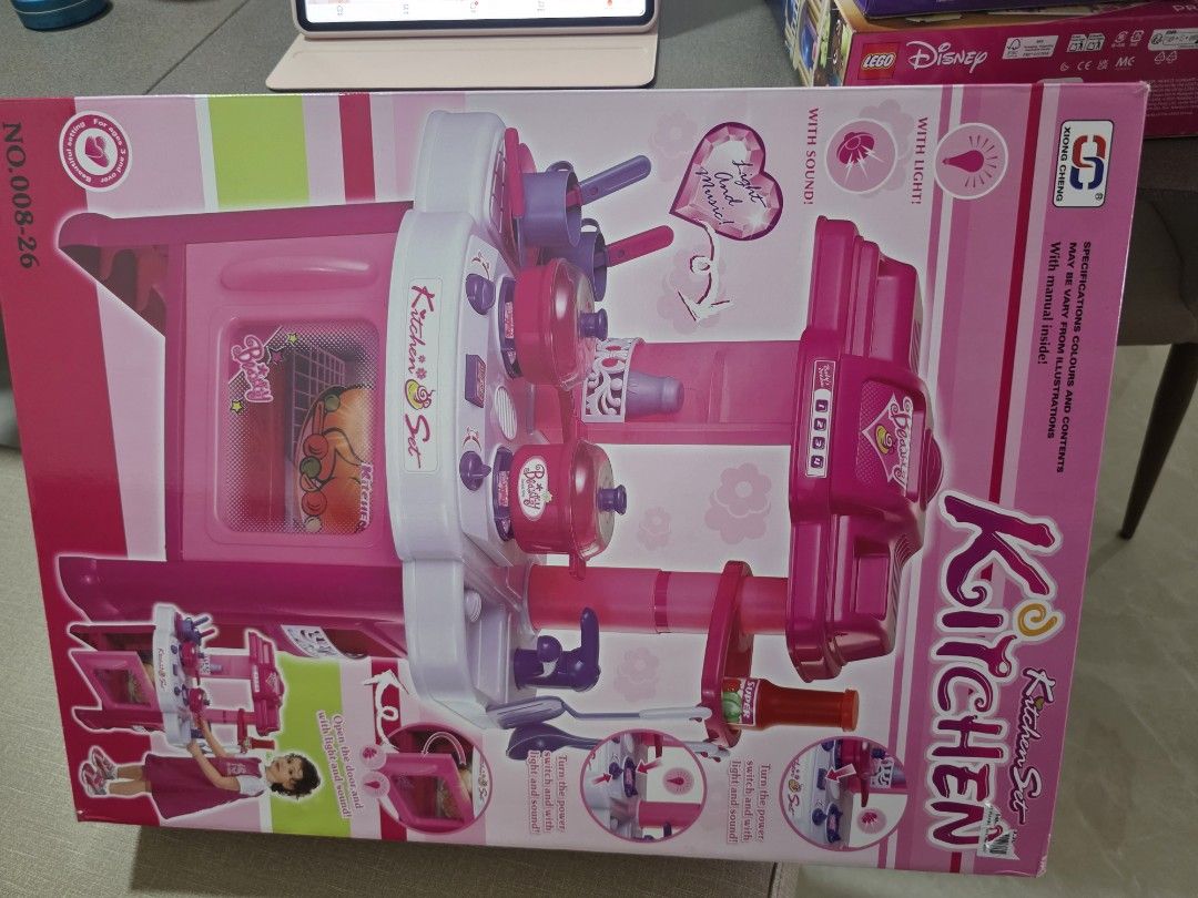 Kitchen set (Category: Kids Toys) located in Singapore. Submitted by lynn.tan.wl (Listing ID 1455896497, Image 3). Description: brand new kitchen set.