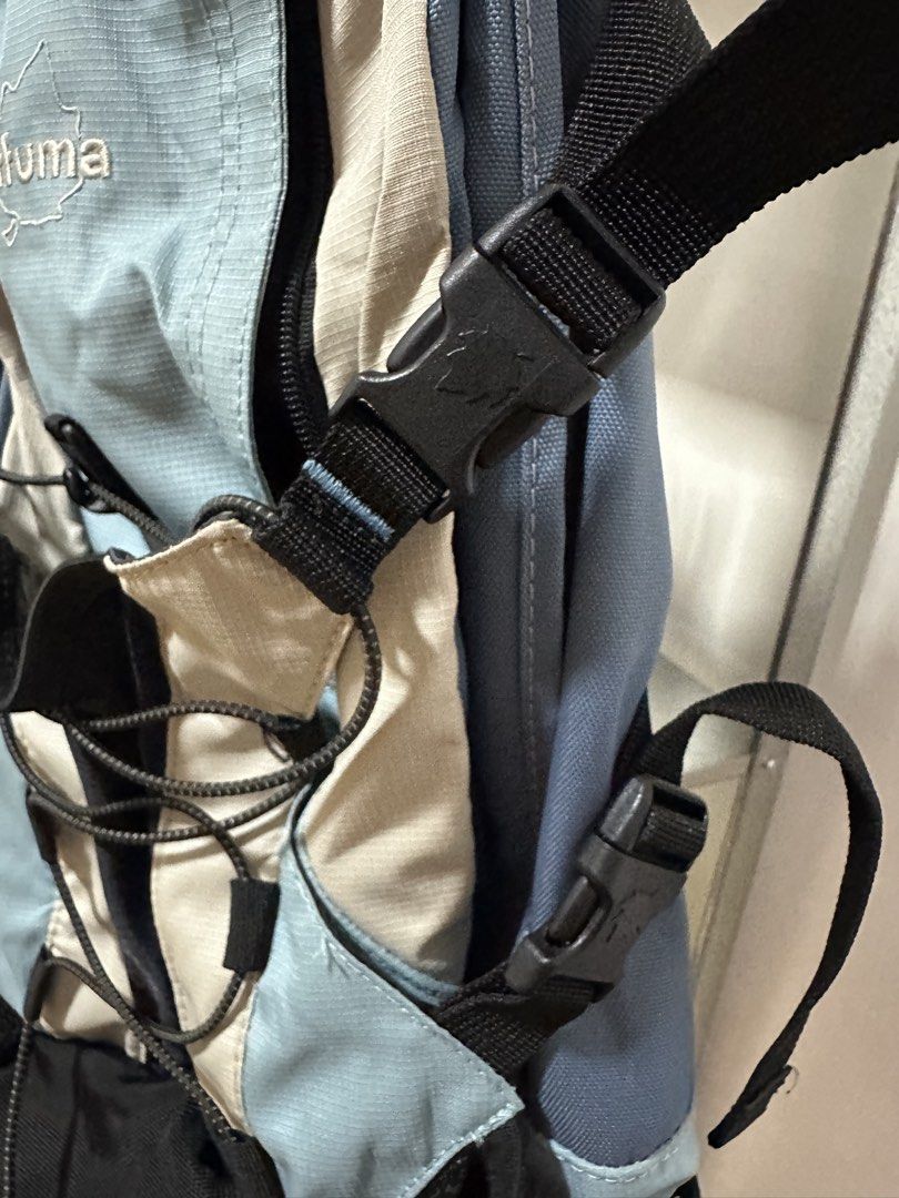 Lafuma Day Hike Backpack (Category: Hiking & Camping) located in Manila. Submitted by rakusa95 (Listing ID 1455981176, Image 3). Description: Lafuma FC 17 backpack the most versatile of the daypacks. Mountain, skiing, snowboarding, active sports, walking, city, travel, etc. Details: – Ergonomic backrest with 3D mesh ventilation – Airy ergonomic strams with padding – Pectoral tensioner. – Central pocket with zipper – 1 coin pocket – Helmet holder 