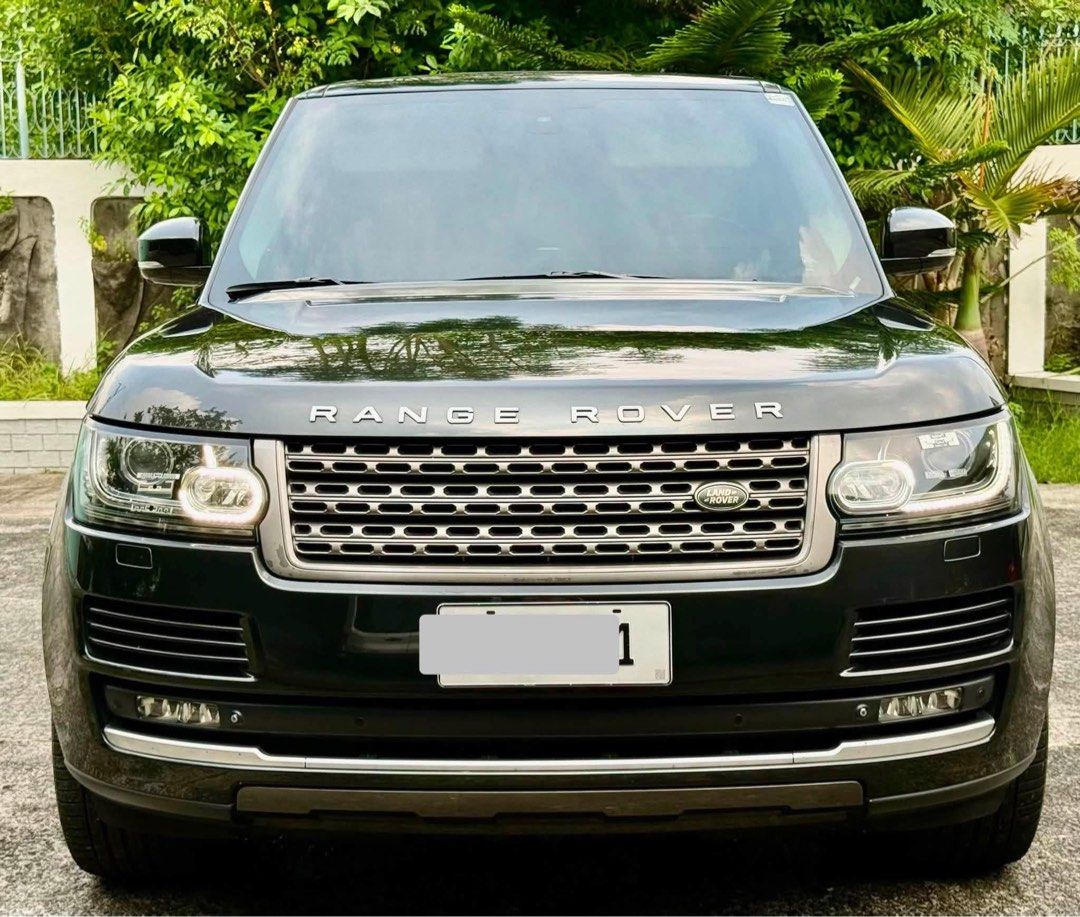 Land Rover Range Rover HSE Auto (Category: Used Cars) located in Manila. Submitted by quality_cars (Listing ID 1455906568, Image 1). Description: 2014 Land Rover Range Rover HSE Diesel Engine V6 Panoramic Sun roof Automatic Step Board Original Paint (Black) Michelin Pilot Tires 275/40/R22 Ending 1 Plate 57,000km only No issues‼️ Good Condition Engine‼️ Well Maintained ‼️ Price:3,885,000 Location: Paranaque City.