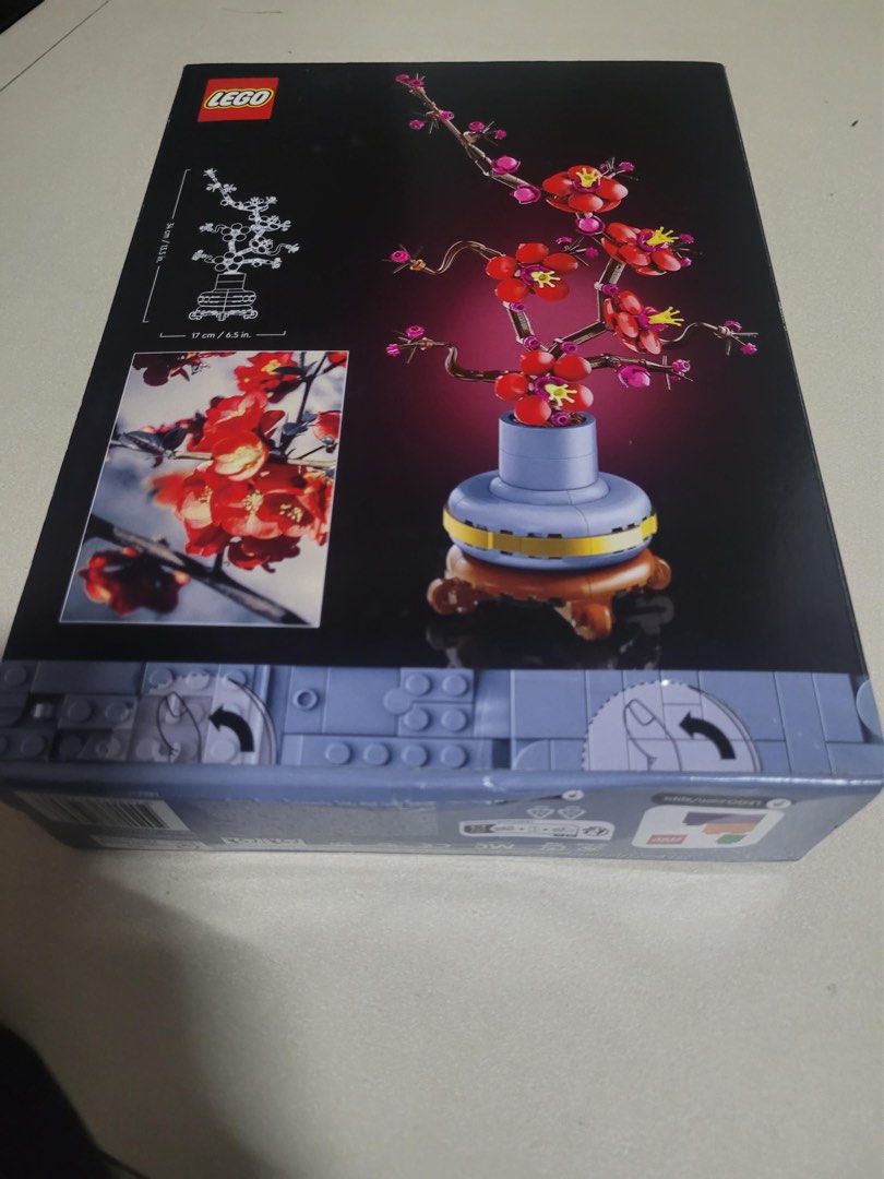 LEGO Botanicals Plum Blossom 10309 (Category: Lego & Building Sets) located in Quezon City. Submitted by aasspp (Listing ID 1455998541, Image 2). Description: - LEGO Botanicals Plum Blossom set - 527 pieces -box has scuffs - Item number: 6504049 - nego ofc.