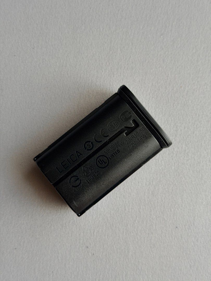 Leica BP-SCL4 Battery (Category: Cameras) located in Quezon City. Submitted by closetreset_club (Listing ID 1455918625, Image 2). Description: - Original Leica BP-SCL4 Battery - Compatibility: Works with Q2/SL2/SLL (Type 601) - Battery only.