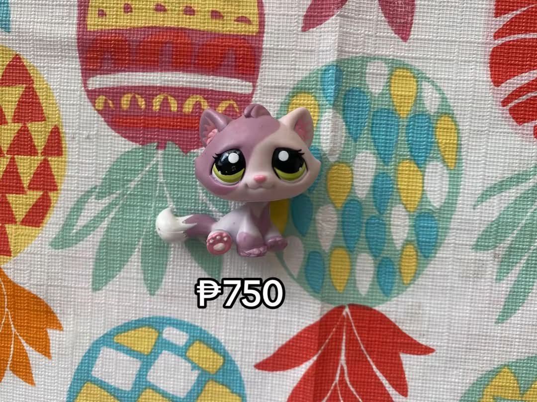 Littlest Pet Shop LPS bonbon cat (Category: Designer & Blind Box Toys) located in Manila. Submitted by prelovedseekerph (Listing ID 1455901075, Image 1). Description: REPRICED!! MOD LBC MOP GCASH.