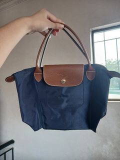 (Category: ) located in . Submitted by wynonabosangit (Listing ID 1455880055, Image 1). Description: .