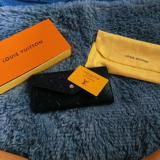 (Category: ) located in . Submitted by aabyk (Listing ID 1455865597, Image 1). Description: .