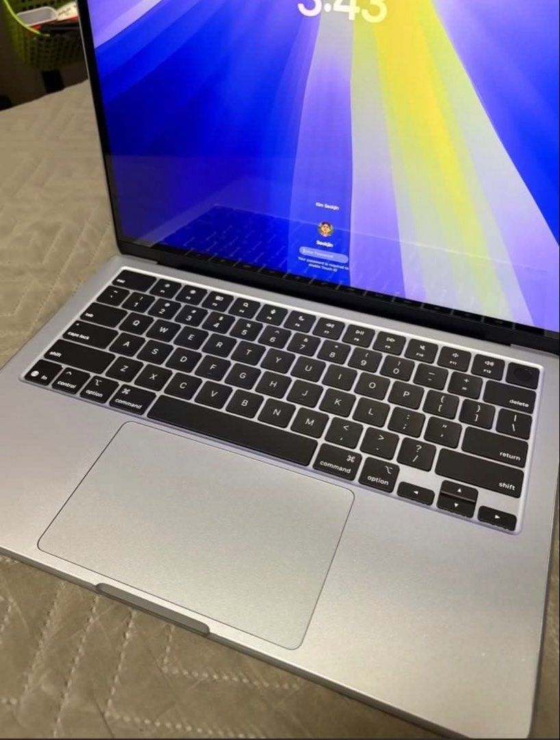 Macbook Air M4 16/256GB Sky Blue (Category: Laptops & Notebooks) located in Quezon City. Submitted by revealthecat4 (Listing ID 1455860879, Image 3). Description: Selling Macbook Air M4 16/256GB Sky Blue - expired warranty last May 2026 - no system issues - still smooth overall - 100% BH, 35 CC (as of July 26, 2026) - original box - magsafe charger - free hard case CONTACT ME: 09175321425 MEETUPS: SM Tungko or SM Fairview by schedule.