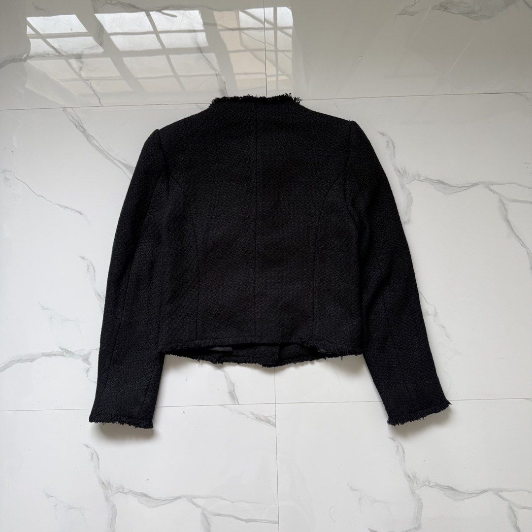 Mango Pocket Detail Tweed Jacket (Category: Coats, Jackets and Outerwear) located in Santo Tomas. Submitted by the580closet (Listing ID 1455997977, Image 3). Description: -Size XS 16 inches - chest 20.5 inches - length 15 inches - shoulder 22.5 inches - sleeves.