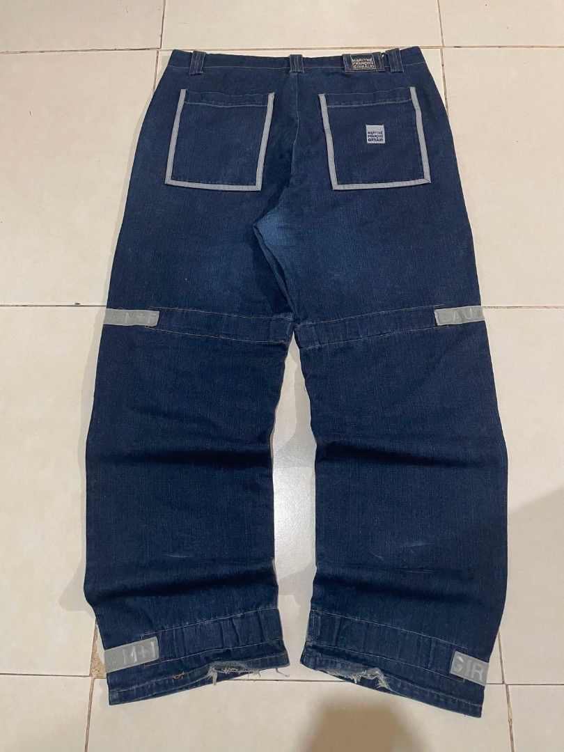 MARITHE + FRANCOIS GIRBAUD Denim Cargo Pants (Category: Jeans) located in Manila. Submitted by zxel. (Listing ID 1455985447, Image 2). Description: SIZE: 41 - W: 41 - L: 49 - T: 16 - LEG OPEN: 10 - CONDITION: EXCELLENT - COLOR RATE: 10/10 - ISSUE: HEELDRAG MINE: 3900 🚚LOCAL SHIPPING FEE: (75-125) ✈️INTER SHIPPING FEE:( DM ME) MODE OF PAYMENT: ( GCASH, PAYPAL).