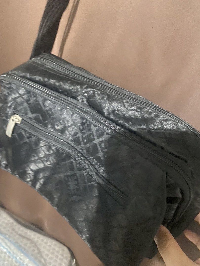 Men Sling Bag (Category: Sling Bags) located in Makati City. Submitted by katykat016 (Listing ID 1456033714, Image 2). Description: Sling Bag for Men [Preloved from Japan] 💜 Price: 450 pesos each 💜 RFS: Decluterring 💜 Location: San Antonio Makati City 💜 Mop: BPI / GoTyme / Marybank 💜 Delivery: J&T.