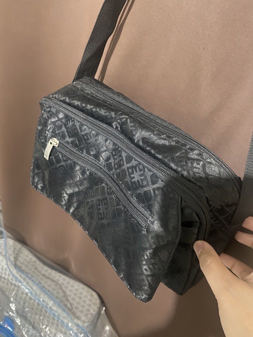 Men Sling Bag (Category: Sling Bags) located in Makati City. Submitted by katykat016 (Listing ID 1456033714, Image 3). Description: Sling Bag for Men [Preloved from Japan] 💜 Price: 450 pesos each 💜 RFS: Decluterring 💜 Location: San Antonio Makati City 💜 Mop: BPI / GoTyme / Marybank 💜 Delivery: J&T.