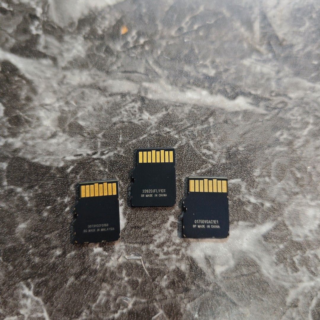 Micro Sd Cards Original (Pricelist nasa description) (Category: In-Game Products) located in Quezon City. Submitted by shopme_gadget30 (Listing ID 1455006247, Image 2). Description: kindly Read the details micro Sd cards Original Pricelist 512gb sandisk ultra - 4k 256gb Sandisk Extreme Plus- 3500 128gb Nintendo Official Sandisk - 1550 Tested and working all preloved not brandnew Legit authentic (Check photos) Quezon City Area meet up: sm north ed