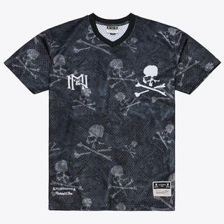 (Category: ) located in . Submitted by thehypewear.co (Listing ID 1455948997, Image 1). Description: .
