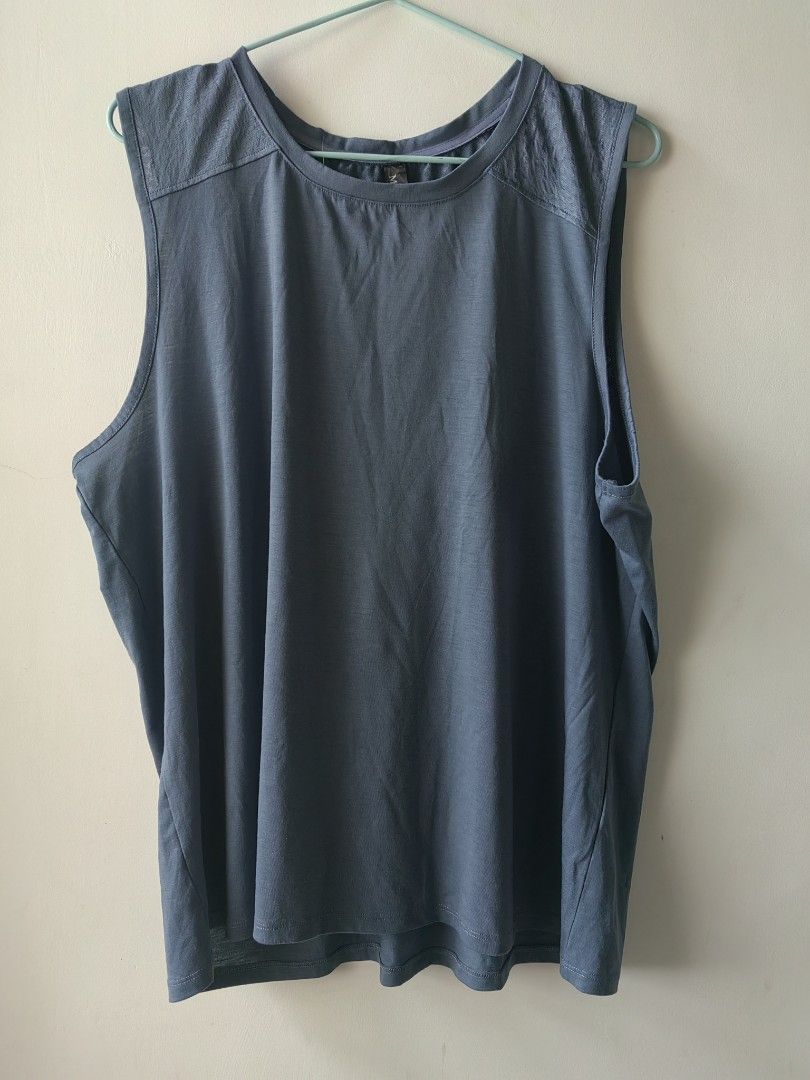 Mondetta Drifit Tank (XL-XXL) (Category: Activewear) located in Baguio. Submitted by kacijom (Listing ID 1455959403, Image 1). Description: ✨ ₱200 •Mondetta Drifit Tank •Size XL-XXL, 22"x26" •Condition 9/10 (Very-Good Used Condition), flaw neckline.