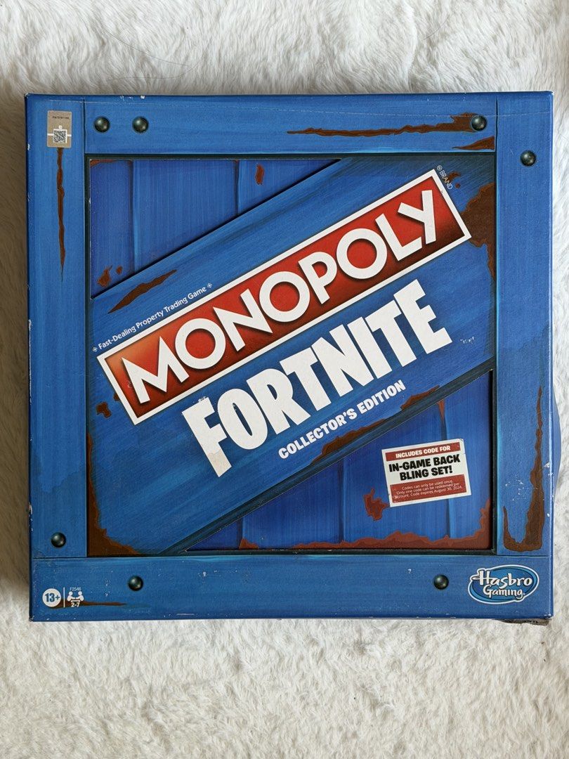 Monopoly Fortnite Collector's Edition Board Game （分類：桌遊及拼圖）位於 Hong Kong。 由 coffeekitten 提交（商品編號 1455909723，圖片 1）。簡介： Monopoly Fortnite Collector's Edition board game. Includes code for in-game Back Bling. Fun for fans of both Monopoly and Fortnite. Great for game nights.。