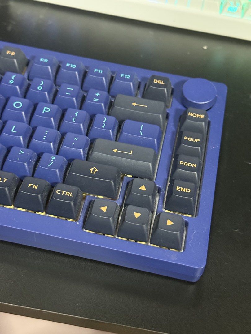 MonsGeek M1W V3-HE SP (Category: Computer Keyboard) located in Manila. Submitted by 68c92aa765d6bb0906ba7ef167eeb4 (Listing ID 1455945036, Image 2). Description: - hall effect tri-mode keyboard (mac,win) (needs cleaning no issues) - MonsGeek M1W Mechanical Keyboard - 75% Layout with Rotary Knob - Stunning Deep Blue Aluminum Case - Perfect for Gaming and Typing - Includes Original Box and Accessories.