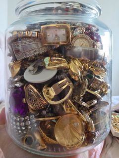 (Category: ) located in . Submitted by little.reddot.relics (Listing ID 1455932069, Image 1). Description: .