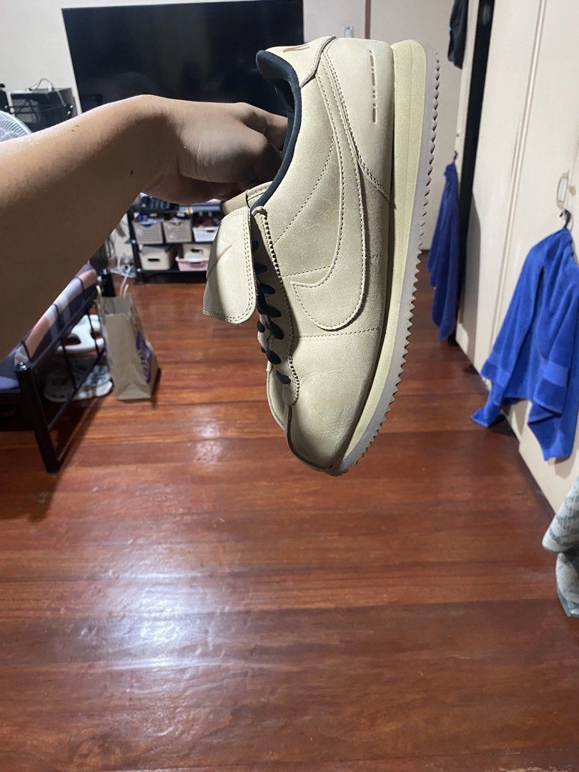 NIKE CORTEZ LTR SE (Category: Sneakers) located in Paranaque City. Submitted by labardss (Listing ID 1456053673, Image 3). Description: size 9.5 got it for 6k used like 2-3 times.