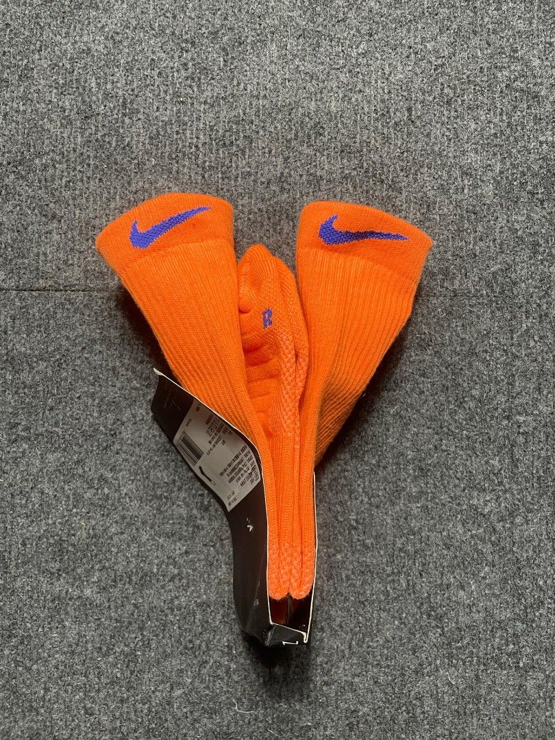 Nike Elite Crew NBA Socks Orange Blue (Category: Socks) located in Ligao. Submitted by merjudioma64633 (Listing ID 1455960787, Image 1). Description: - Orange Nike Elite Crew socks - Blue accents - Features NBA logo - Size L (fits EUR 42-46) - Brand new, still in original packaging - Ideal for basketball or everyday wear.