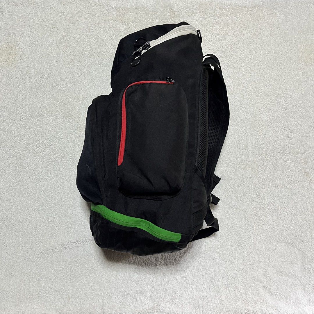 NIKE HOOPS ELITE MAX AIR 2.0 BACKPACK (Category: Backpacks) located in Naga. Submitted by goodfinds_only.v1 (Listing ID 1455962165, Image 3). Description: FOR SELL -NIKE HOOPS ELITE MAX AIR 2.0 BACKPACK MEASUREMENTS HEIGHT:23 INCHES WIDTH:15.5 INCHES DEPTH:8.5 INCHES COLOR RATE:9.3/10 COLOR MAY VARY DUE TO LIGHTNING EXPECT SOME WEAR OF USAGE.THRIFTED NOT BRANDNEW GOOD CONDITION FEATURES: -CAPACITY OF 32 to 38 LITERS -NIKE QUAD ZIP SYSTEMS. -BALL 