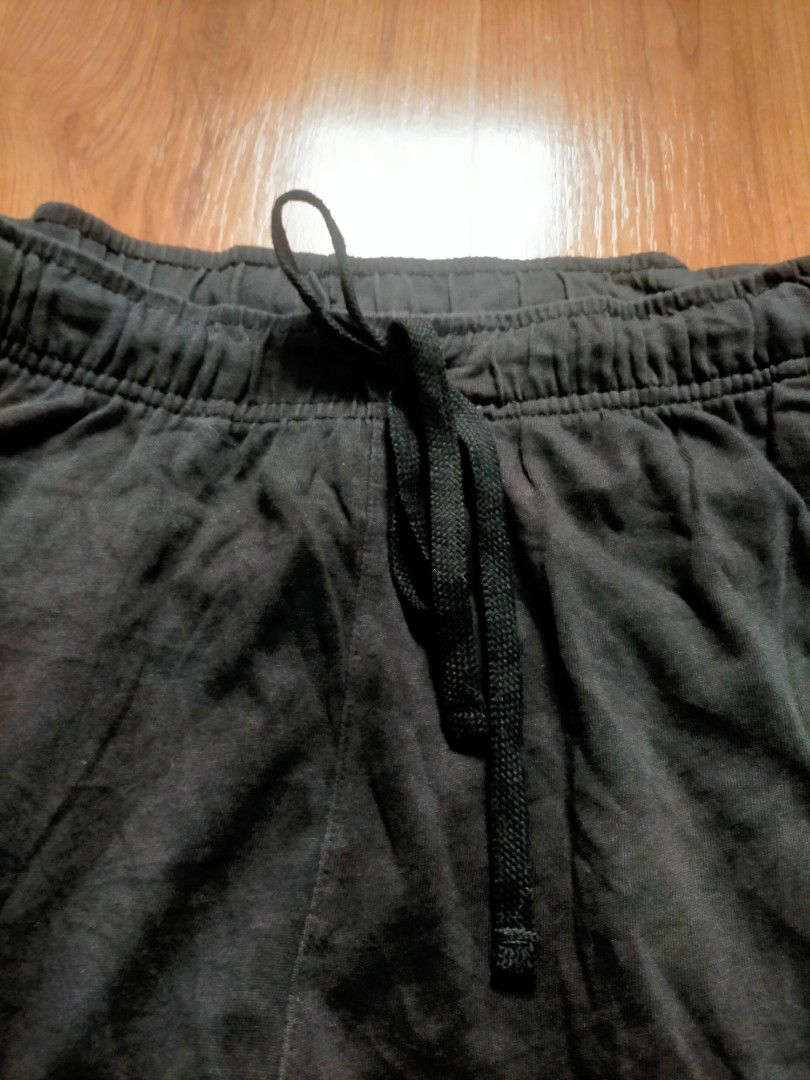 NIKE PANT (Category: Joggers) located in Angeles City. Submitted by luigids (Listing ID 1456050523, Image 3). Description: SIZE MEDIUM NO ISSUE.