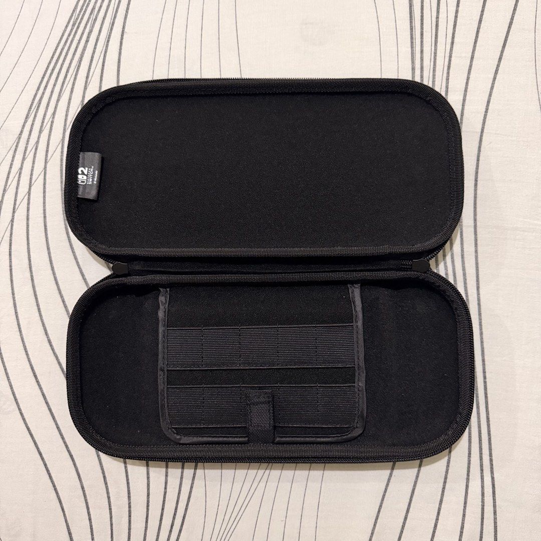 Nintendo Switch 2 Hard Case (Blue) (Category: Cases & Covers) located in Manila. Submitted by francpeterson (Listing ID 1455986049, Image 3). Description: Selling my hard case for the Nintendo Switch 2. In a clean condition. Item only, no box. Please send a message if interested. Thank you..
