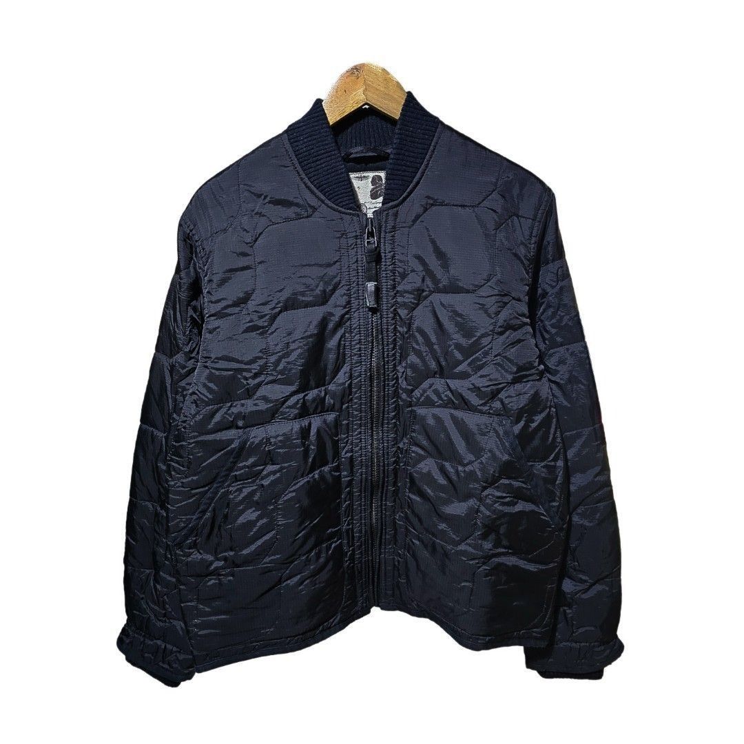 Old Navy Quilted Black Bomber Jacket (Category: Coats, Jackets and Outerwear) located in Las Pinas. Submitted by theloopcloset (Listing ID 1456025589, Image 1). Description: Old Navy Quilted Black Bomber Jacket Size: Small on tag Dimensions: 23x26 280+sf.