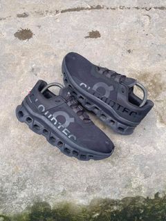 (Category: ) located in . Submitted by thriftkicks3 (Listing ID 1455912118, Image 1). Description: .