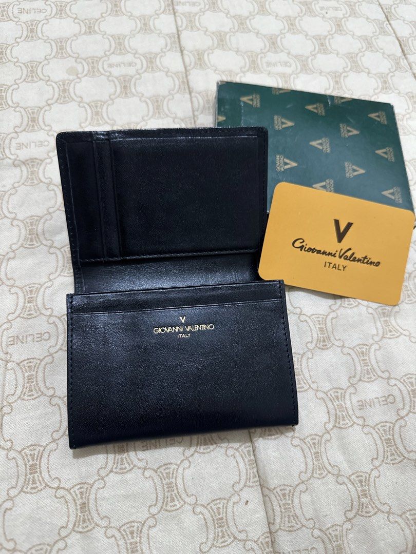 Original Giovanni Valentino wallet (Category: Luxury Bags & Wallets) located in Naga. Submitted by bag.net (Listing ID 1455901978, Image 2). Description: Guaranteed original Giovanni Valentino 💯 wallet(card holder) sourced from Japan 🇯🇵 -Sleek and compact wallet (minimalist everyday carry accessory) -Made from genuine leather (lightweight) -Made in Italy -Stunning in actual.