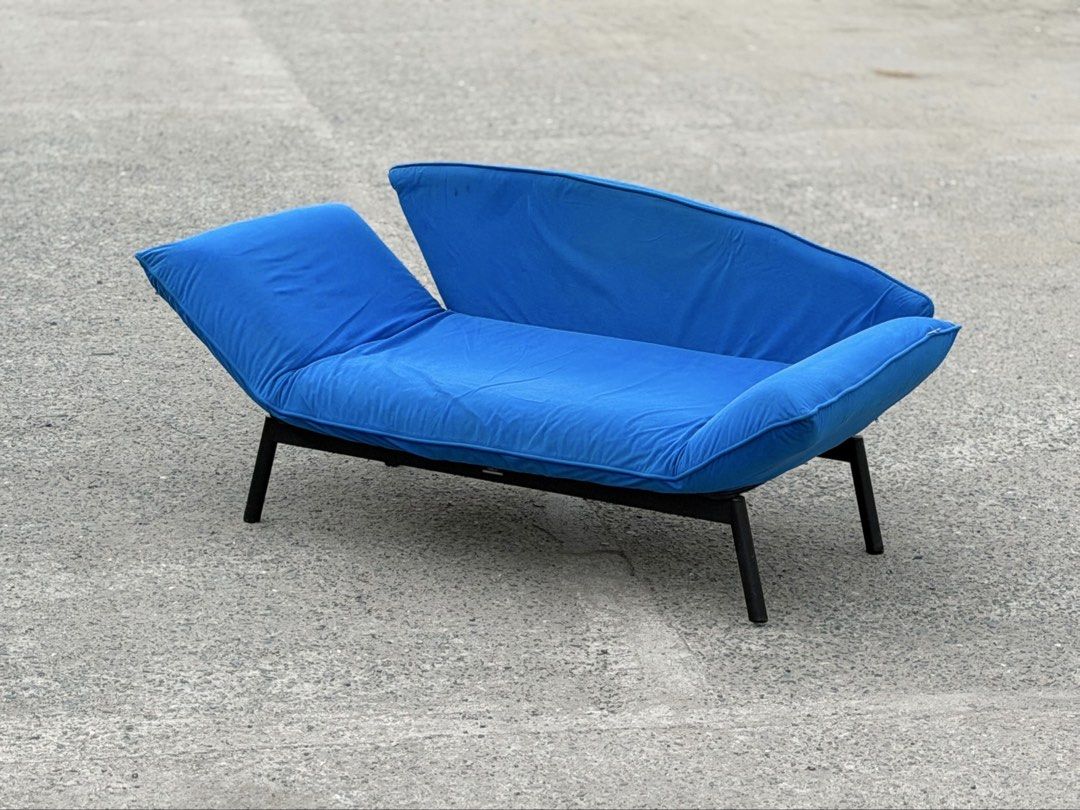 Oslo Modern Blue Sofa (Category: Sofas) located in Bulacan. Submitted by rock_off.thriftshop.ph (Listing ID 1455919666, Image 3). Description: .