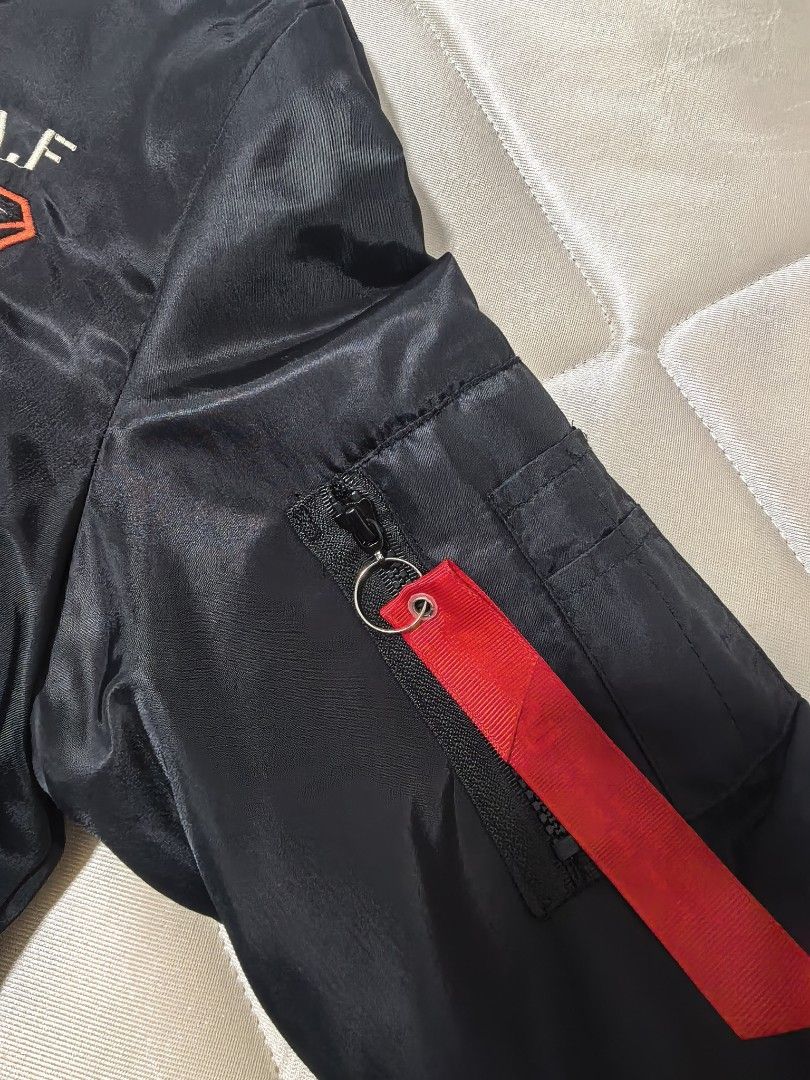 Outer Jacket (Category: Coats, Jackets and Outerwear) located in Singapore. Submitted by chikarashushu (Listing ID 1456023731, Image 5). Description: Never worn it before..