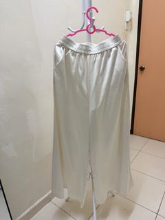 (Category: ) located in . Submitted by Faezahazreen (Listing ID 1455931678, Image 1). Description: .