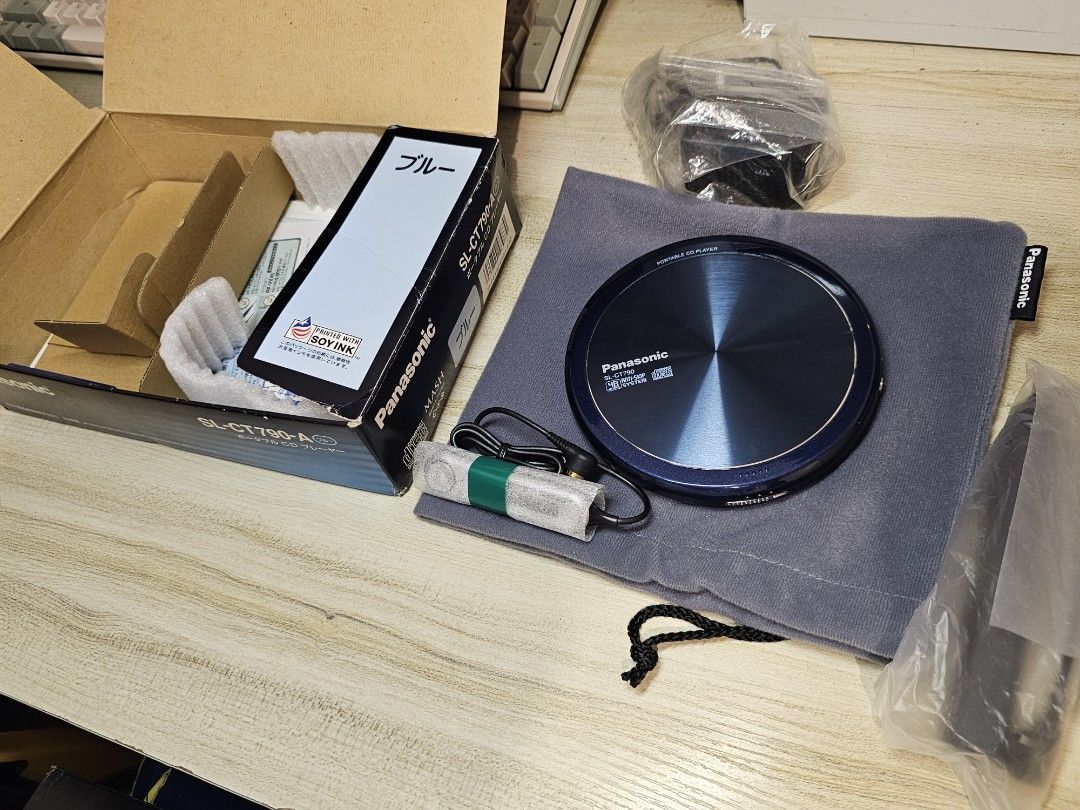 Panasonic SL-CT790-A Portable CD Player Blue (Category: Portable Music Players) located in Taguig. Submitted by k_ani (Listing ID 1456027269, Image 3). Description: - Panasonic SL-CT790-A Portable CD Player (Blue) - Compact and Thin Design - 48 Seconds Anti-Skip Protection - Long Battery Life - Premium Aluminum Top Cover - LCD Remote Control with Backlight - Optical Digital Out - S-XBS (Extra Bass System) - Includes Original Box and Accessories.