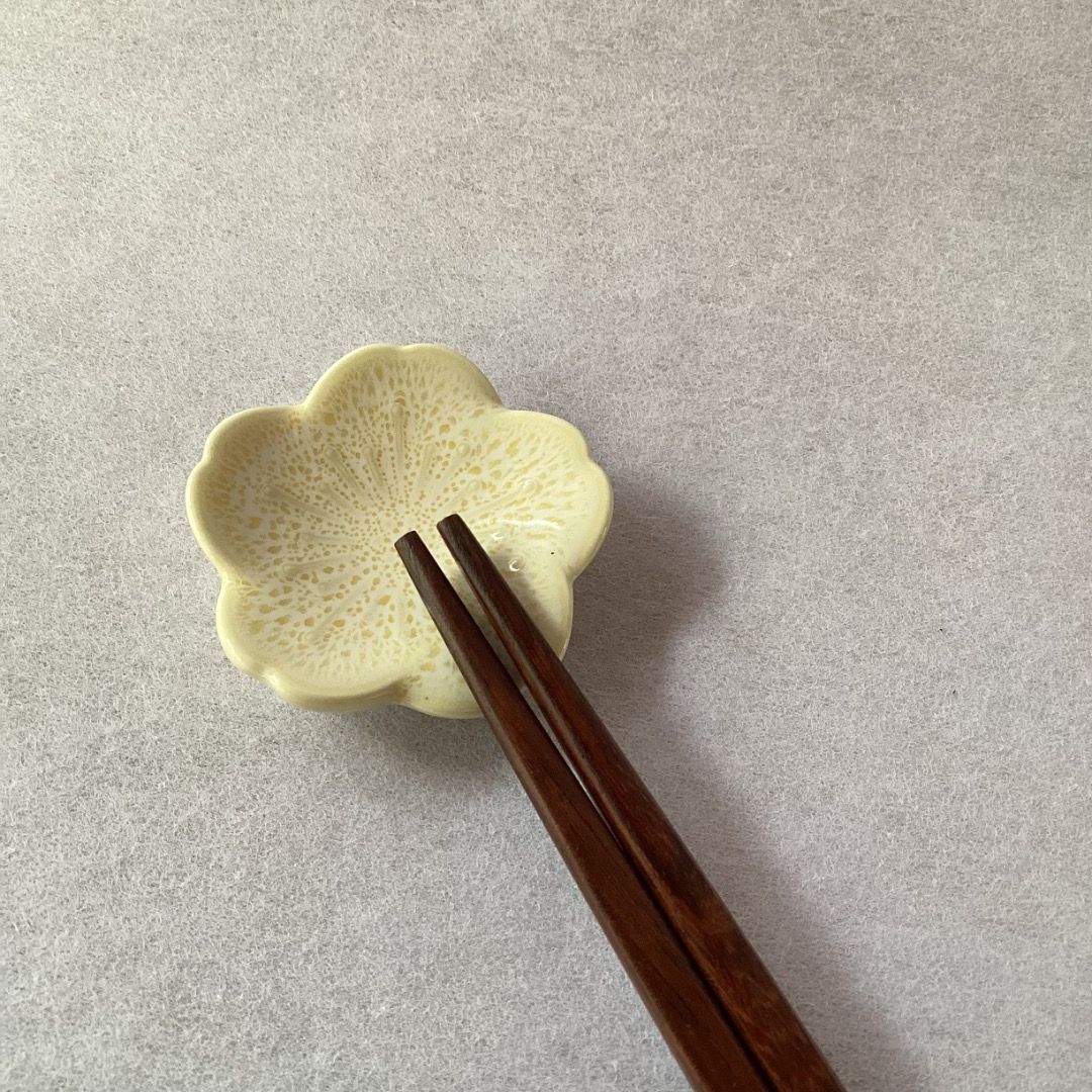 Plum Blossom Chopsticks Rest (Category: Gardening Tools & Ornaments) located in Davao. Submitted by eclectic1925 (Listing ID 1455992709, Image 2). Description: Php50 Plum Blossom Chopsticks Rest L: 2 inches Please REVIEW PHOTOS We use 100% repurposed packaging materials SF starts at Php70 via Flash Express First to pay.