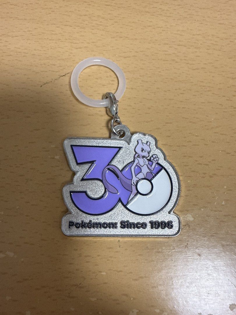Pokemon 30周年匙扣 - 超夢夢 （分類：日系周邊）位於 Hong Kong。 由 liitleminion 提交（商品編號 1455976605，圖片 2）。簡介： 全新，有蛋殼蛋紙 太古站面交/自付平郵/順豐到付。