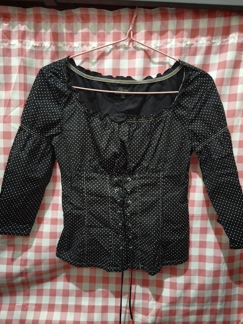 Polka Milkmaid Corset Top (Category: Blouses) located in Manila. Submitted by letthingsgo_ (Listing ID 1456053971, Image 2). Description: Super nice quality but it's too big on me huhu Small to Medium.