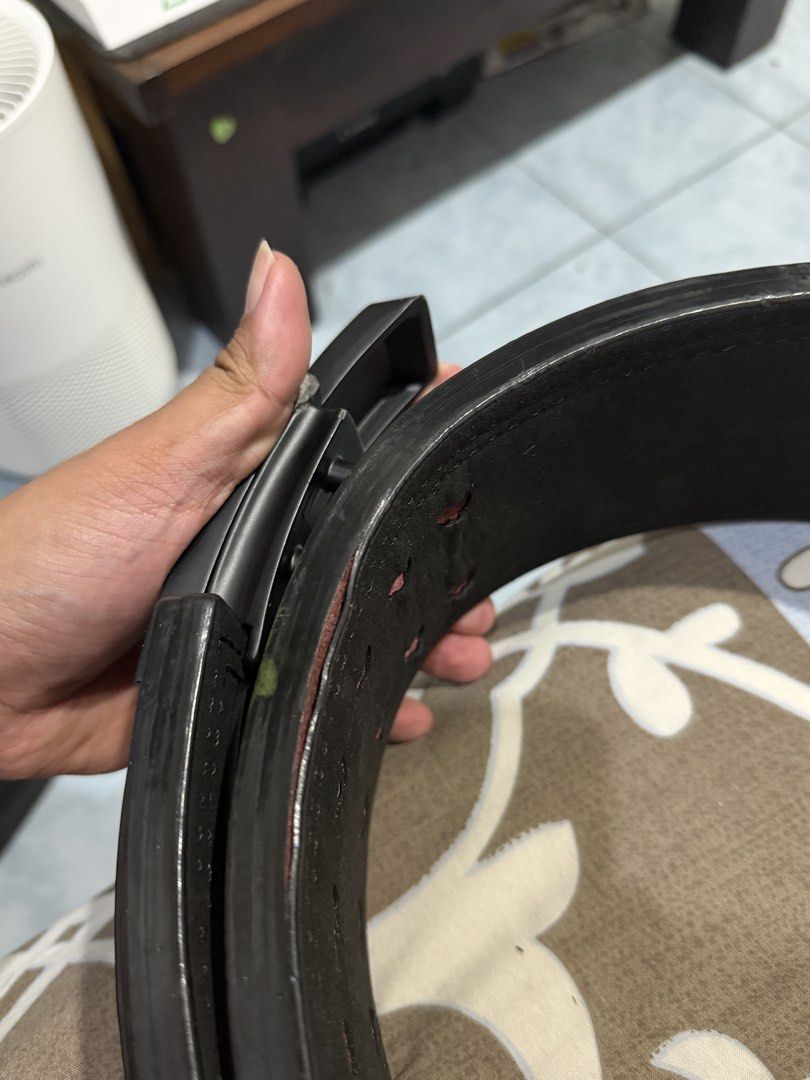 Powerlifting Lever Belt (Category: Other Sports Equipment and Supplies) located in Quezon City. Submitted by kvndm (Listing ID 1455994634, Image 3). Description: For Sale Generic Powerlifting Belt Lever Type Large-XL 120 cm for 35-42 inches waist 8/10 condition Has paint chips and slight worn out lining but still usable. Location Batasan Hills, Quezon City San Mateo, Rizal Commonwealth, Quezon City Nangka, Marikina.
