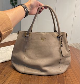 （分類：）位於 。 由 royal.bennys 提交（商品編號 1455872081，圖片 1）。簡介： 。