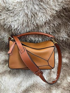 (Category: ) located in . Submitted by bagsandmanymanymore1 (Listing ID 1441715364, Image 1). Description: .