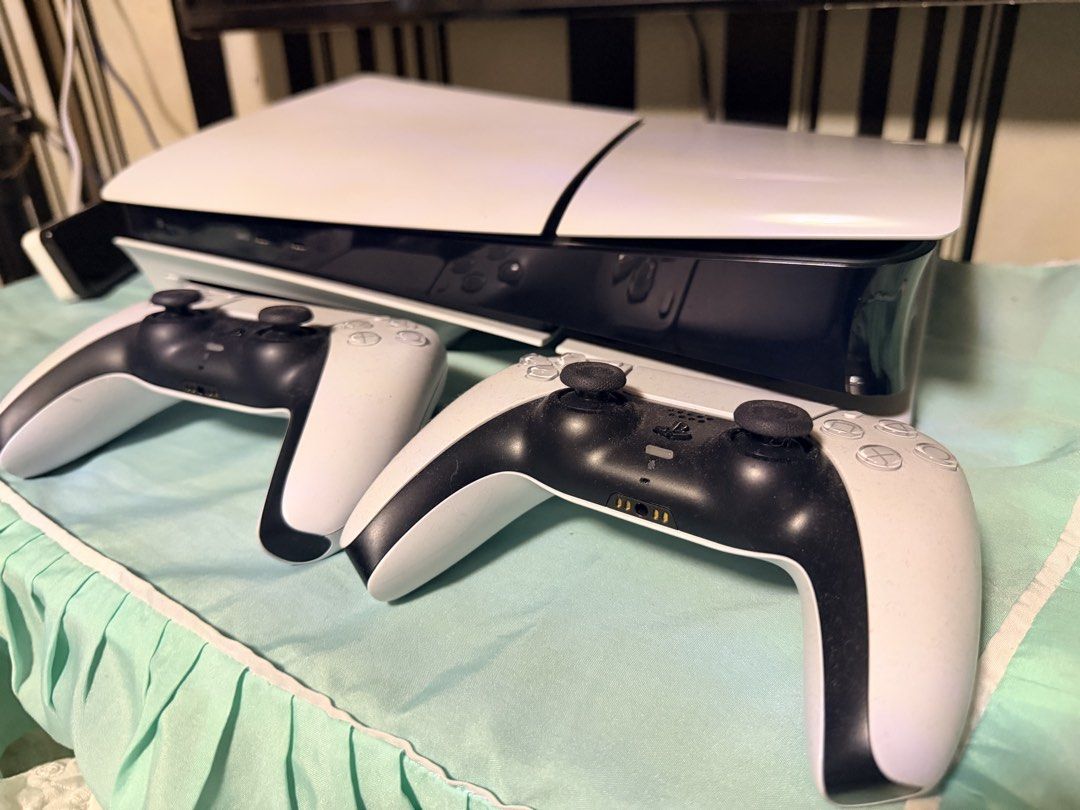 PS5 SLIM (RUSH) (Category: PlayStation) located in Manila. Submitted by verver10 (Listing ID 1455856035, Image 1). Description: FOR SALE: PS5 1TB 🎮 Hi everyone! I’m selling my PS5 to help with my tuition fee. The unit is in very good, like-new condition. No scratches, no hidden issues, and everything is working perfectly. I’ve only used it for a few weeks because I’ve been quite busy lately, so it’s mostly just been sitting in the box. 📦 With o