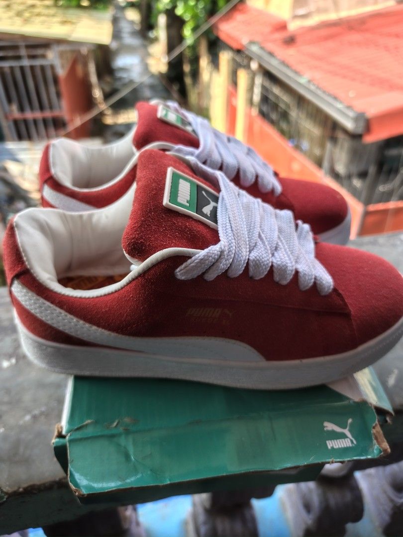 Puma Suede XL (Category: Sneakers) located in Cavite. Submitted by asasadafff (Listing ID 1455866175, Image 2). Description: For Sale Puma Suede XL Size 38 euro 6.5 US W/ extra red lace and box. Once lang nagamit tapos natambak na kaya medyo madumi yung sole. Rfs: Narealize na masikip pala HAHHAHHAHA bilhin nyo na Selling price 1,000 slightly negotiable.