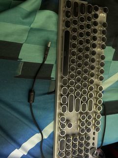 （分類：）位於 。 由 falak_jatt_67 提交（商品編號 1455984338，圖片 1）。簡介： 。