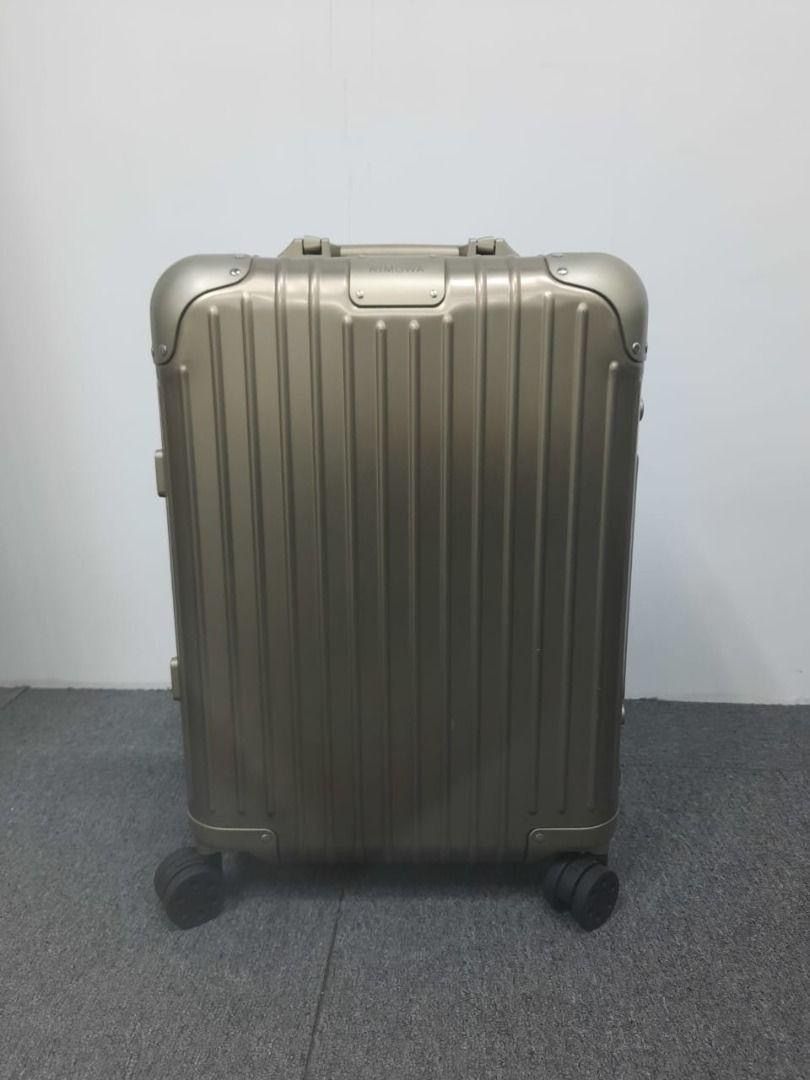 Rimowa Hand Carry (Category: Luxury Bags & Wallets) located in Makati City. Submitted by mag.b0323d_436 (Listing ID 1455863762, Image 1). Description: .