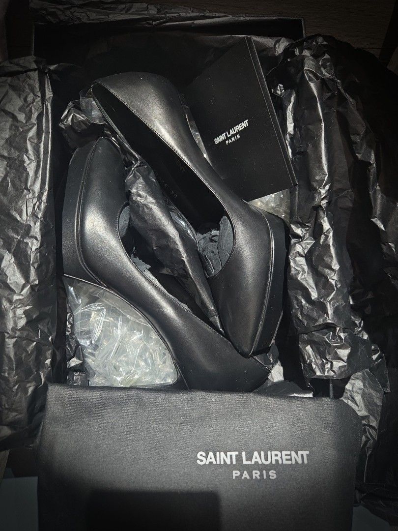 Saint Laurent Paris Black Leather Pointed Toe Heels (Category: Heels) located in Baliuag. Submitted by chelaz (Listing ID 1455917363, Image 1). Description: letting go of my precious ones, as they have only been kept and barely used since I left corporate. please be sensible with offers. ☺️. appreciate your help and giving these preloved a second chance. ♥️♥️ size 37.5 4inch heels item location: Baliwag MOP: Maya, Gcash, BPI - Classic black leath